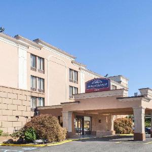 Hotels Near Cultural Arts Theatre Rockland Community College Cultural Arts Theatre Rockland Community College Hotels Howard Johnson Inn Suffern