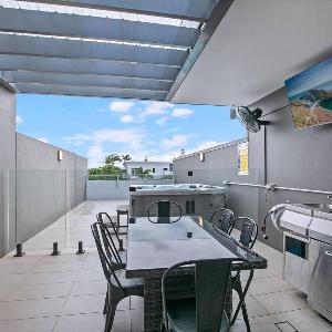 Norfolk Horizon - Resort Vibes with Private Rooftop