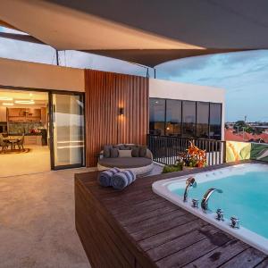 Onyx Beach Hotel