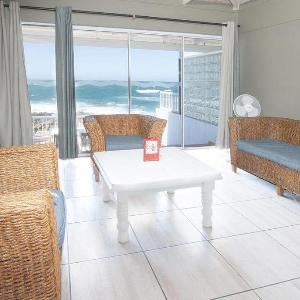 Point Village Hotel