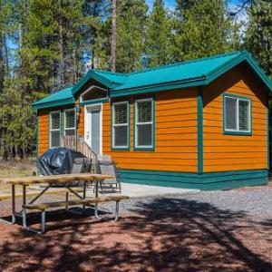 Bend-Sunriver Camping Resort Cottage 1