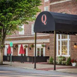 Hotels near Cool Insuring Arena - The Queensbury Hotel