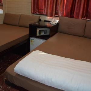 Everest Hostel