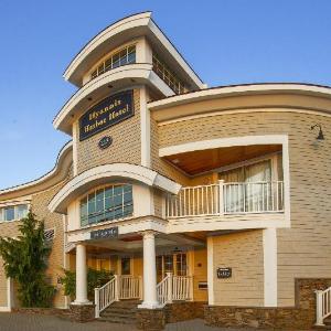 Hyannis Harbor Hotel