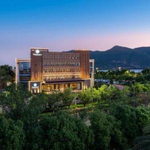Kunming Lake View Hotel