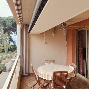 Apartment in the port of Hyères