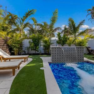 83rd St Villas West villa