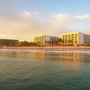 Hotels near Riverside Theatre Vero Beach - Costa d'Este Beach Resort & Spa