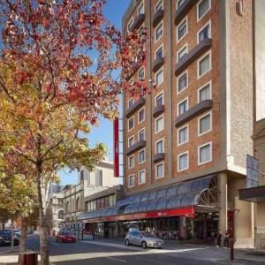 Hotels near Sullivan Logistics Stadium - Ibis Perth