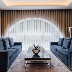 One Warwick Park Hotel