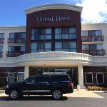 University-Eastern And Western California Hotels - Grand Hotel