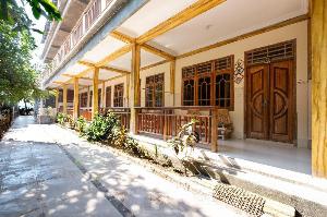 OYO 1425 Beach Wind Bungalows, Senggigi