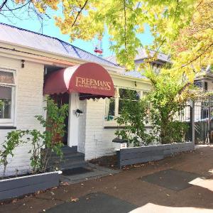 Freemans Backpackers
