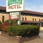 Hudson Plaza motel Bayonne New Jersey