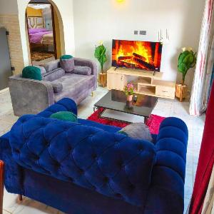 Cozy Residence V Two Bedroom Apartment Near Speke Resort