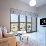 Elite LUX Holiday Homes - Cozy 2BR Getaway Minutes from Expo City Dubai