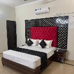 Shaheen Palace Hotel Gulberg