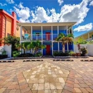 Siesta Key Village Heated pool
