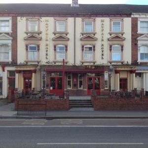 Hotels near Hull New Theatre - Mayfair Hotel