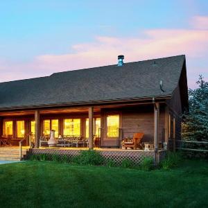 Upscale Hot Tub Wildlife Views