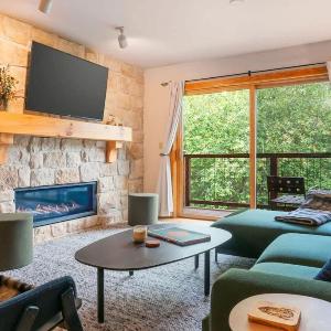Tranquil Retreat Hot Tub Shuttle