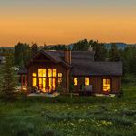 Upscale Ski Chalet - Wildlife AC Hot Tub