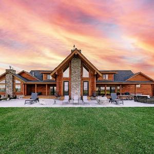 Luxe Teton View Log Cabin Hot Tub Large Groups