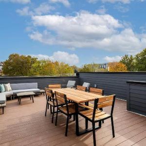 2 West End Homes with Stunning Rooftop Views