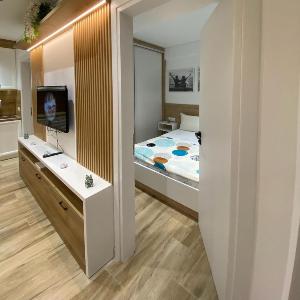 Marina Wave apartments