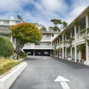 Hotels near Pebble Beach Golf Links - Carmel Bay View Inn