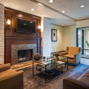 Hotels near Martinez Waterfront Park - Best Western John Muir Inn