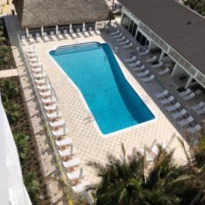 Hotels near Rocketown Florida - Beachcomber Resort & Villas