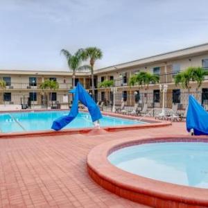 Days Inn by Wyndham St. Petersburg / Tampa Bay Area