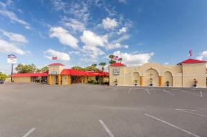 Howard Johnson by Wyndham Lakeland, Lakeland