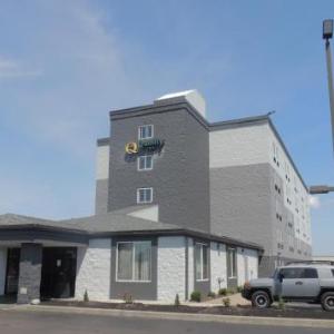 Hotels near Rochester Technology Park - Radiance Inn & Suites