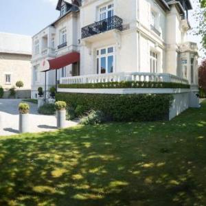 Villa 81