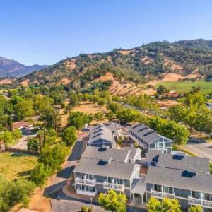 Hotels near Meadowood Napa Valley - UpValley Inn & Hot Springs Ascend Hotel Collection 