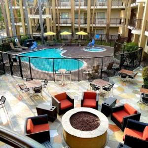 Comfort Inn & Suites Orange County John Wayne Airport