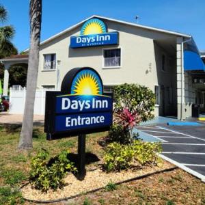 Days Inn by Wyndham Bradenton I-75