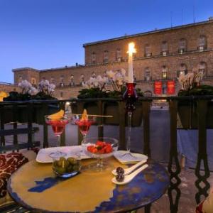 Piazza Pitti Palace - Residenza d'Epoca