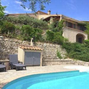 Quaint Villa with Private Pool in Flayosc France