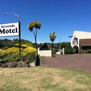 Riverside Motel