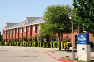 Microtel Inn & Suites by Wyndham Arlington/Dallas Area, Arlington