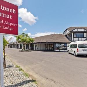 Oakwood Manor Motor Lodge