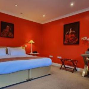 Buccleuch and Queensberry Arms Hotel
