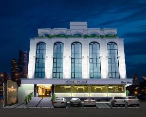 Hotel Royal Palace, Jalgaon