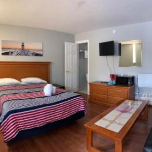 Hotels near Sadlon Arena - Wasaga Motel Inn