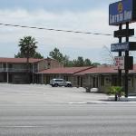 Hotels near Lufkin Pitser Garrison Civic Center - Lufkin Inn