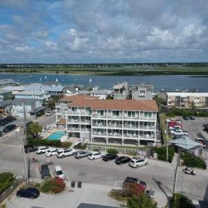 Sandpeddler Inn and Suites