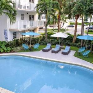 Virginia Key Beach Hotels - Coral Reef at Key Biscayne